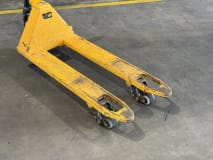3 hand pallet trucks - Image 6