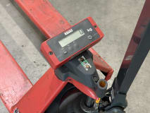 3 hand pallet trucks - Image 7