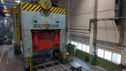 SCHULER P4 E2 SQ 1200 Mechanische Presse