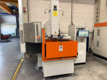 CHARMILLES TECHNOLOGIES Roboform 50 Senkerodiermaschine