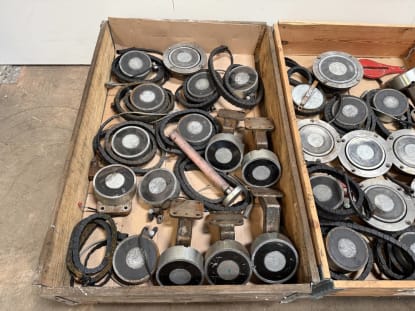 Lot of Magnetic Brakes - Image 10