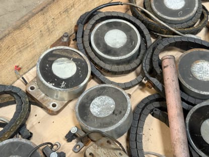 Lot of Magnetic Brakes - Image 12