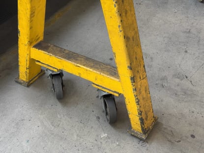 2 Heavy-Duty Support Stands - Image 10
