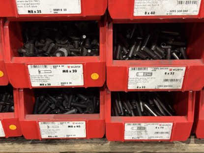 Lot of Cylinder Screws - Image 12
