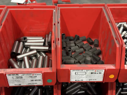 Lot of Cylinder Screws - Image 9