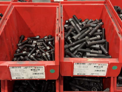 Lot of Cylinder Screws - Image 9