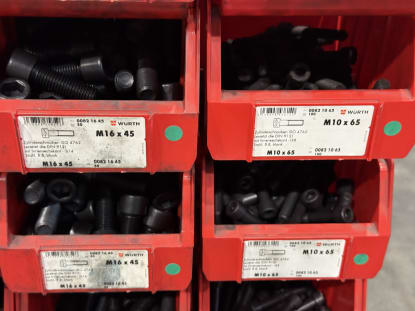 Lot of Cylinder Screws - Image 13
