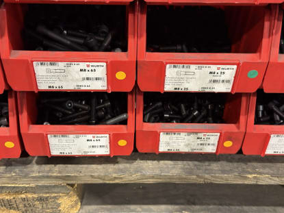 Lot of Cylinder Screws - Image 11
