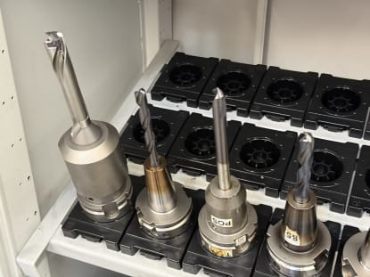 30 pcs. HSK-A63 tool holders with tools - Image 14