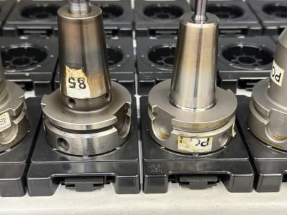 30 pcs. HSK-A63 tool holders with tools - Image 17