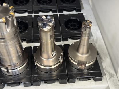30 pcs. HSK-A63 tool holders with tools - Image 32