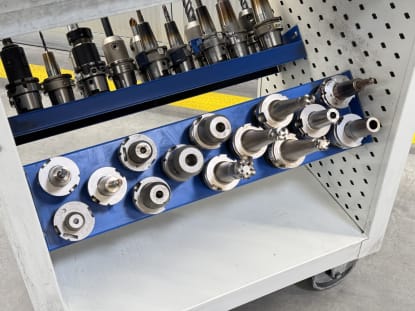 34 pcs. HSK-A63 tool holders with tools - Image 12