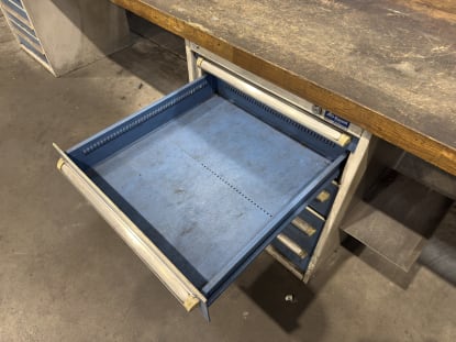 Large Workbench - Image 9