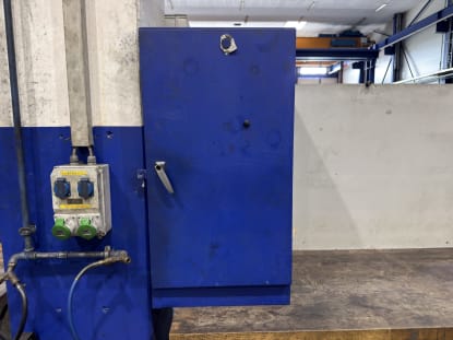 Large Workbench - Image 16