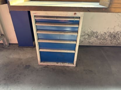 Large Workbench - Image 3