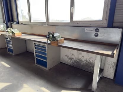Large Workbench - Image 3