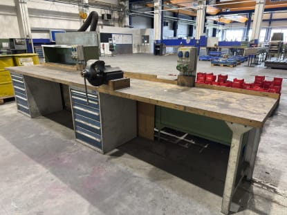 Large Workbench - Image 3