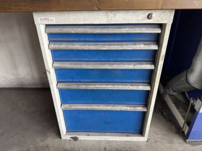 Large Workbench - Image 11