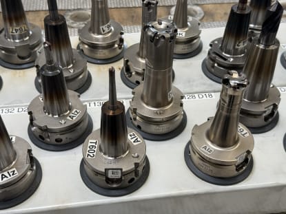 30 pcs. HSK-A63 tool holders with tools - Image 8