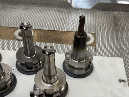 30 pcs. HSK-A63 tool holders with tools - Image 21