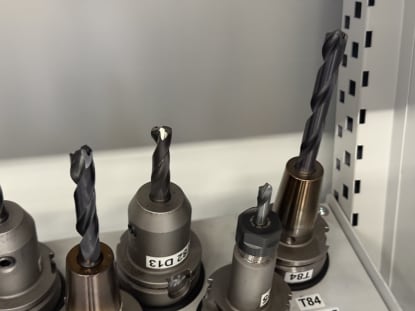 34 pcs. HSK-A63 tool holders with tools - Image 9