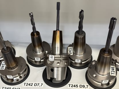 34 pcs. HSK-A63 tool holders with tools - Image 22