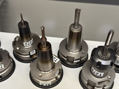 34 pcs. HSK-A63 tool holders with tools - Image 5