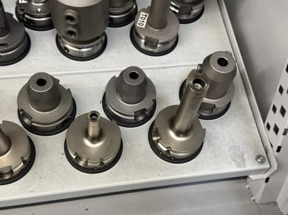 34 pcs. HSK-A63 tool holders with tools - Image 12