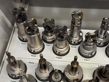34 pcs. HSK-A63 tool holders with tools - Image 3