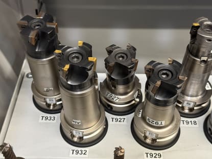 34 pcs. HSK-A63 tool holders with tools - Image 4