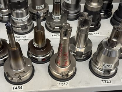 34 pcs. HSK-A63 tool holders with tools - Image 22