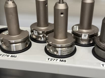 32 pcs. HSK-A63 tool holders with tools - Image 9