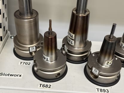 32 pcs. HSK-A63 tool holders with tools - Image 31