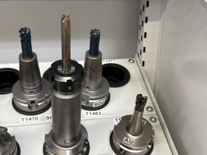 32 pcs. HSK-A63 tool holders with tools - Image 20