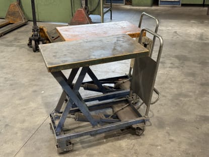 2 Scissor Lift Tables - Image 3