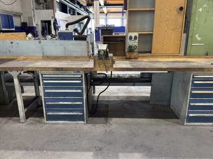 Large Workbench - Image 10