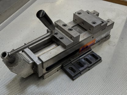 Machine vise - Image 7