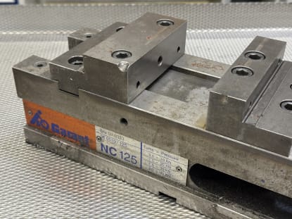 Machine vise - Image 10