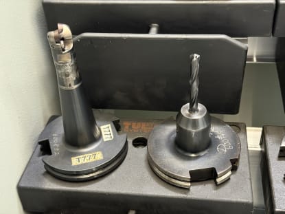 20 pcs. SK50 tool holders with tools - Image 3