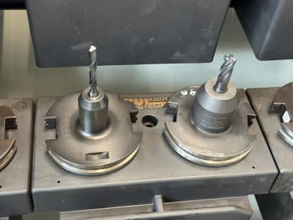 20 pcs. SK50 tool holders with tools - Image 4