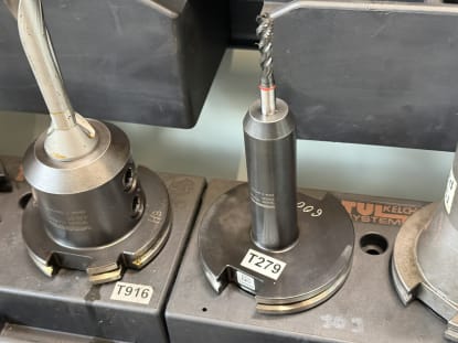 16 Stk. SK50 Werkzeugaufnahmen mit Werkzeugen - Image 16