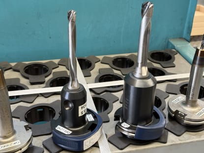 25 pcs. SK50 tool holders with tools - Image 8