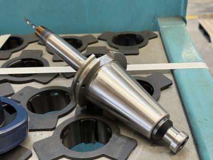 25 pcs. SK50 tool holders with tools - Image 13