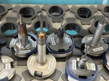 25 pcs. SK50 tool holders with tools - Image 19