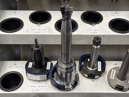 25 pcs. SK50 tool holders with tools - Image 3