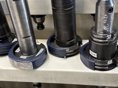 25 pcs. SK50 tool holders with tools - Image 24