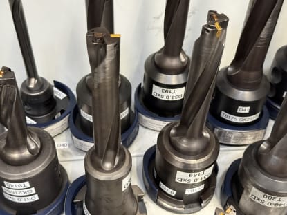 25 pcs. SK50 tool holders with tools - Image 8