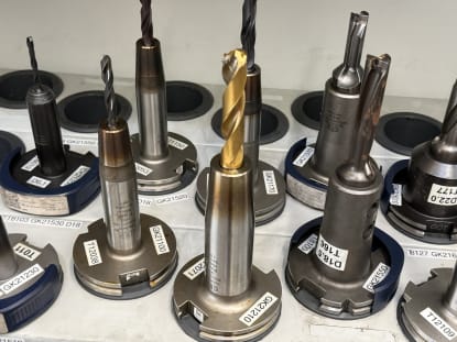 34 pcs. SK50 tool holders with tools - Image 32