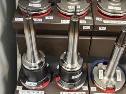 24 pcs. SK50 tool holders with tools - Image 18