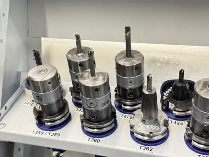 30 pcs. SK40 Tool Holders with Tools - Image 3